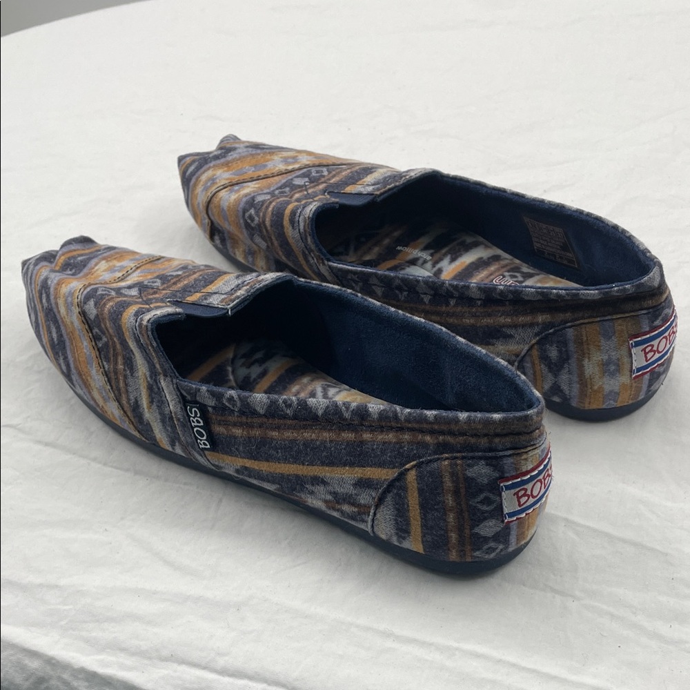 Like New! BOBS from Skechers Slip-On Flats with Arch Pillow & Memory Foam. 8W. - Picture 6 of 10